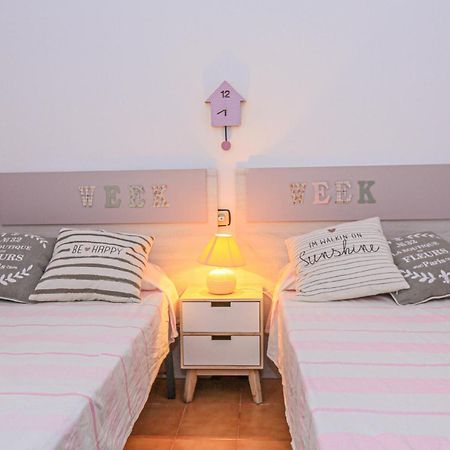 Villa Laura II - Only Families Cambrils Bagian luar foto