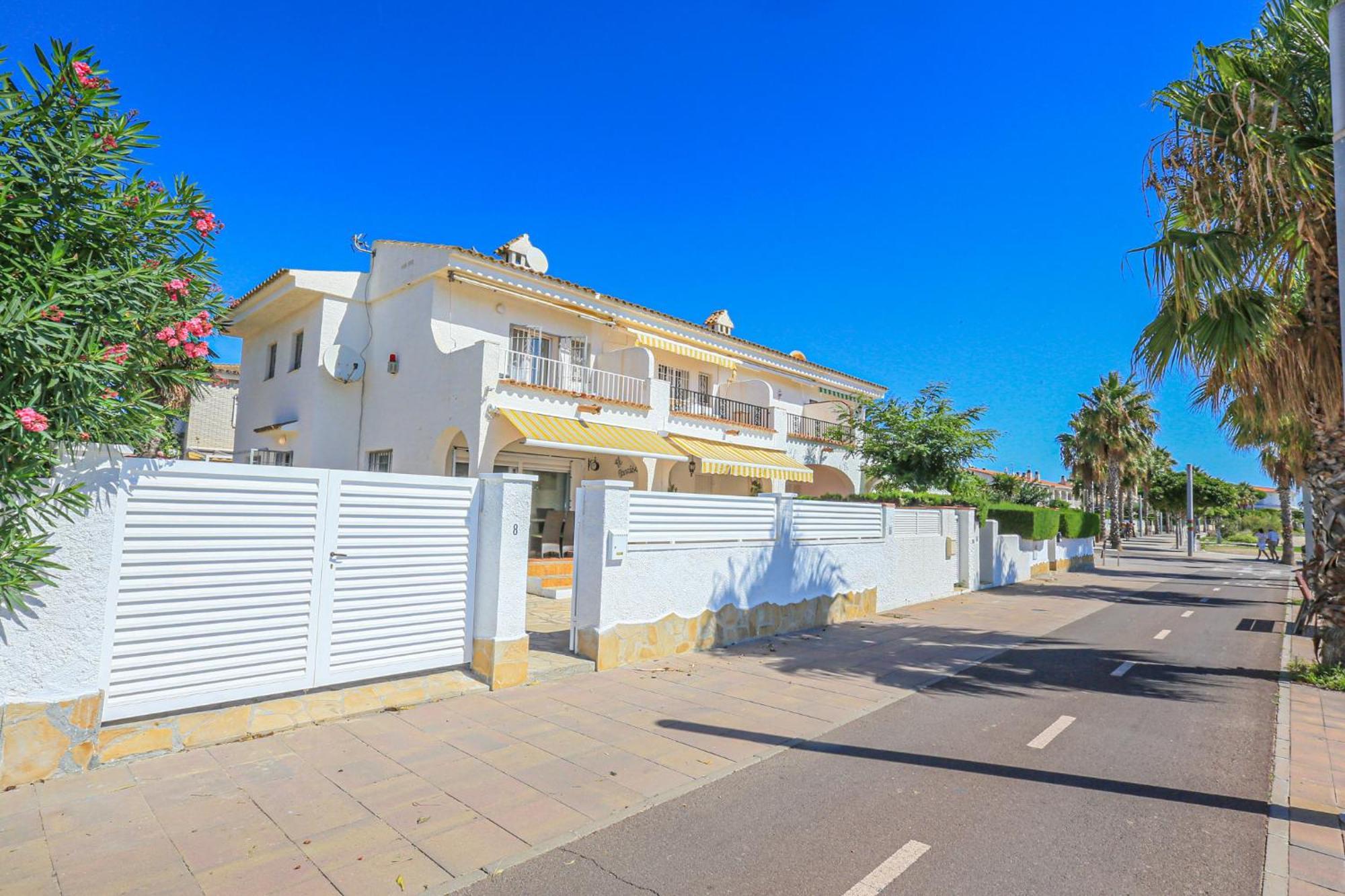 Villa Laura II - Only Families Cambrils Bagian luar foto