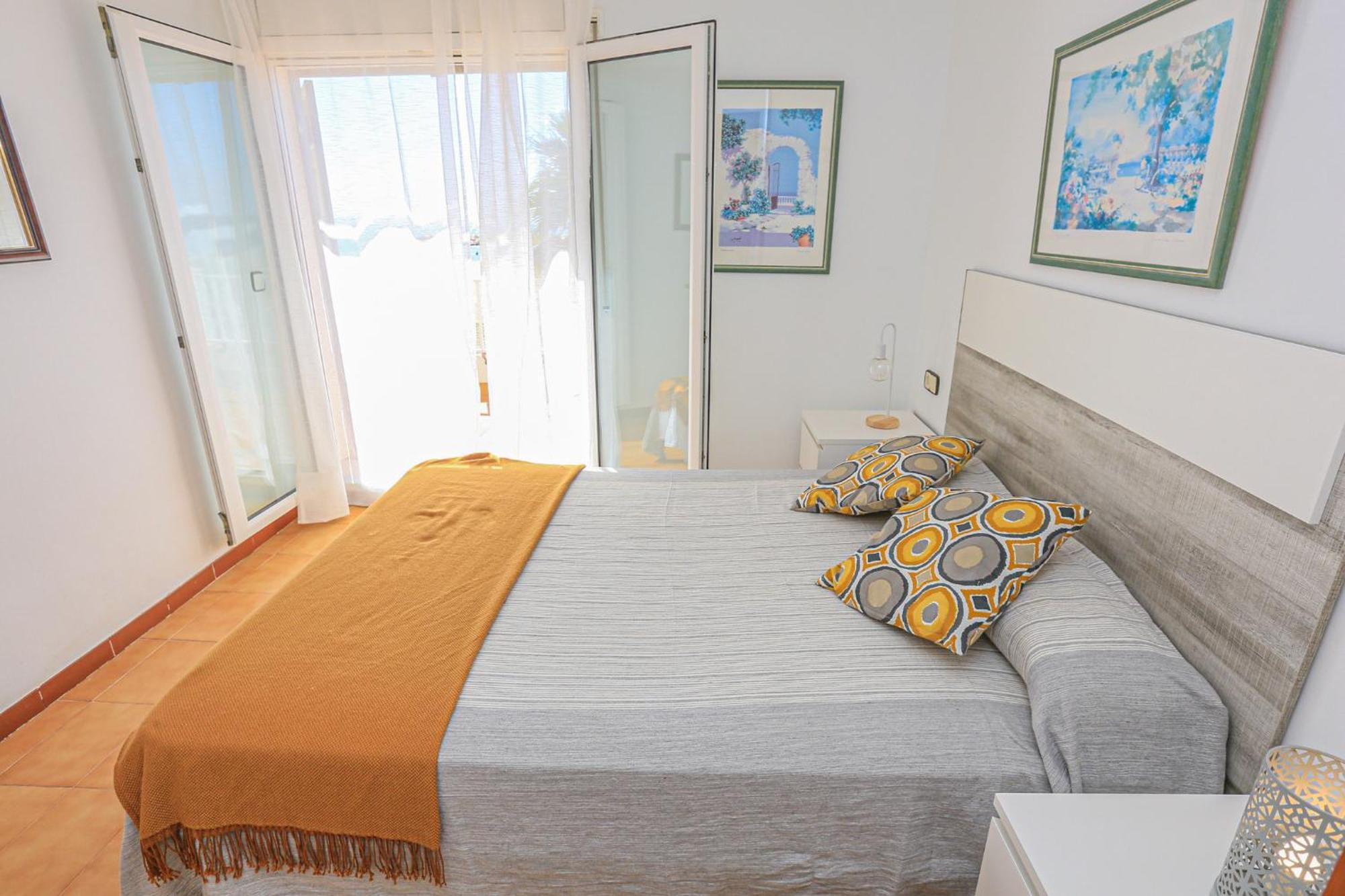 Villa Laura II - Only Families Cambrils Bagian luar foto
