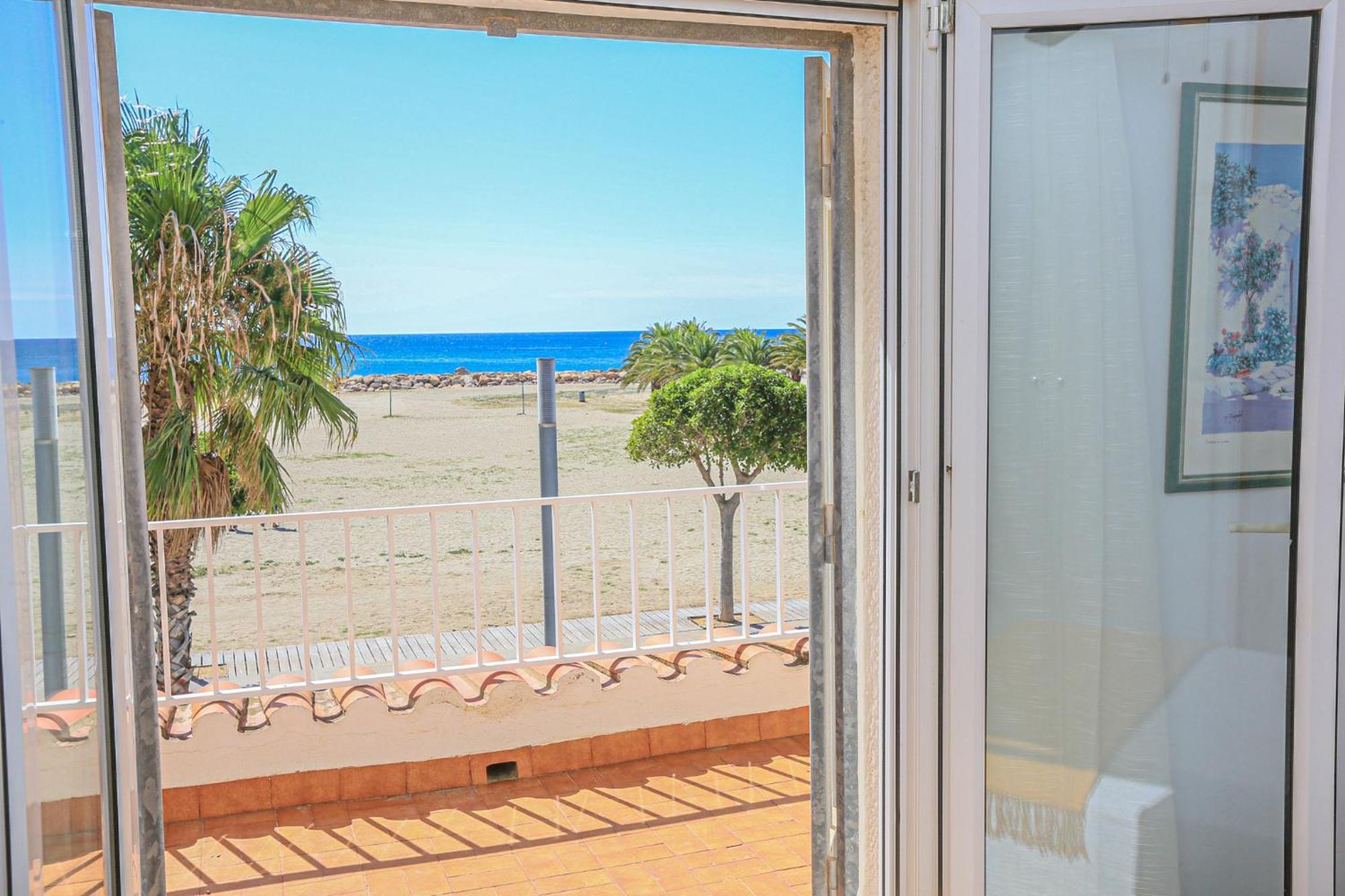 Villa Laura II - Only Families Cambrils Bagian luar foto