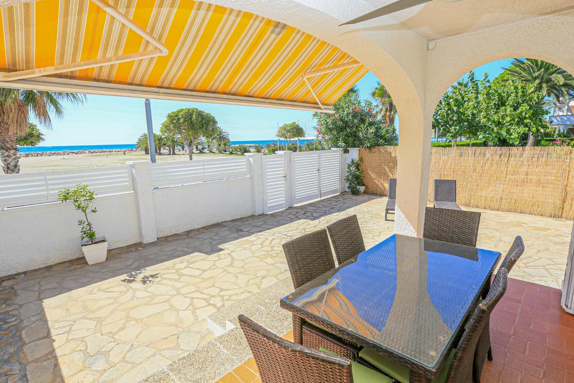 Villa Laura II - Only Families Cambrils Bagian luar foto